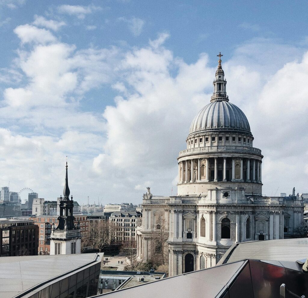 tbilisi-london-ავიაბილეთები-itageorgia